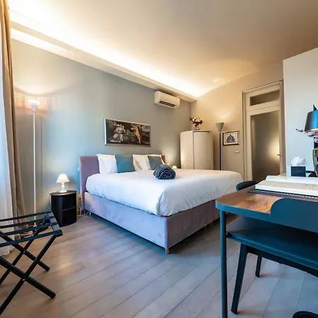Cavour Luxury