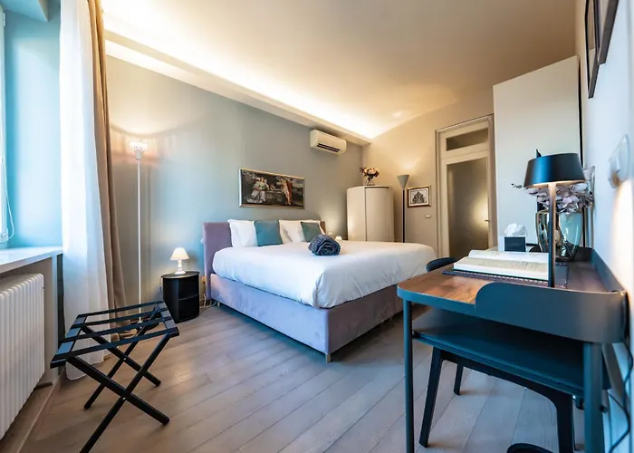 Cavour Luxury