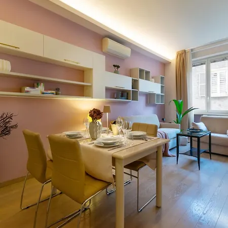Cavour Luxury Apartmán
